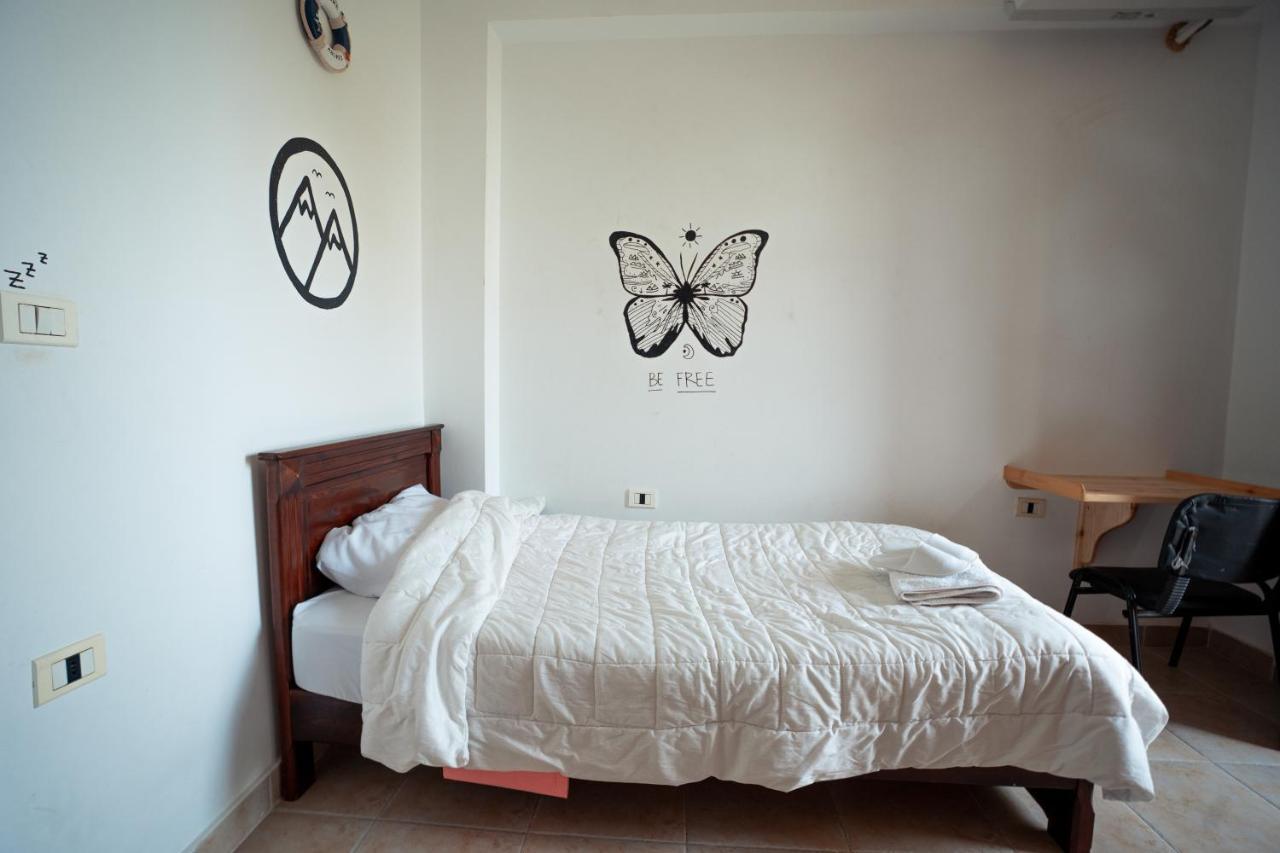 Rafiki Hostels - Dahab Bagian luar foto